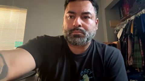 Snapshot of suavecito67 chatting on 02/27/25, 12:54 suavecito67 online show from 02/27/25, 12:54