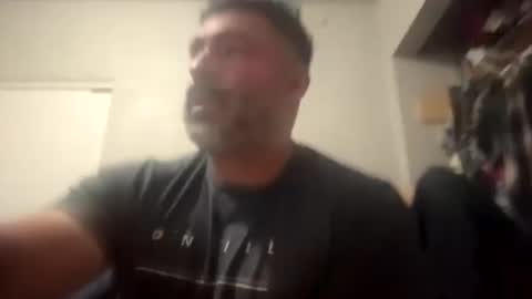 Snapshot of suavecito67 chatting on 09/30/25, 02:49 suavecito67 online show from 09/30/25, 02:49