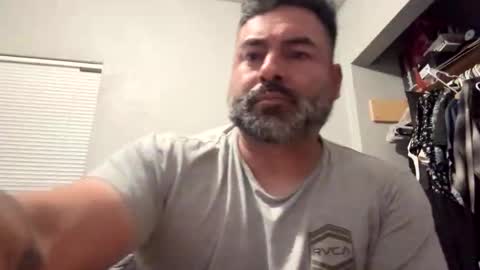 Snapshot of suavecito67 chatting on 10/07/25, 01:47 suavecito67 online show from 10/07/25, 01:47