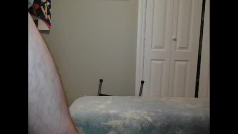 Snapshot of subbiguy00 chatting on 03/10/25, 10:26 subbiguy00 online show from 03/10/25, 10:26