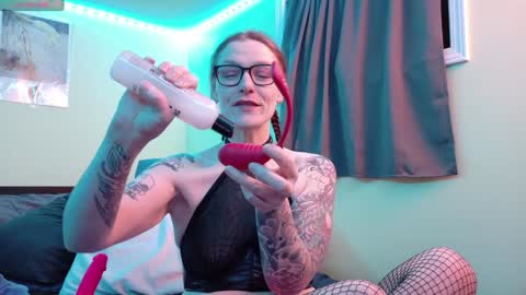 SubbyPunkRuby online show from 02/06/25, 05:57