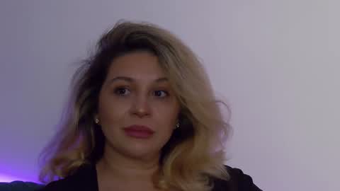 Snapshot of sublimecarla chatting on 09/16/25, 09:10 Carla online show from 09/16/25, 09:10