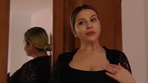 Snapshot of sublimecarla chatting on 10/07/25, 08:55 Carla online show from 10/07/25, 08:55