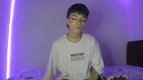 Snapshot of submissive_boyy_ chatting on 01/06/25, 07:35 nico online show from 01/06/25, 07:35