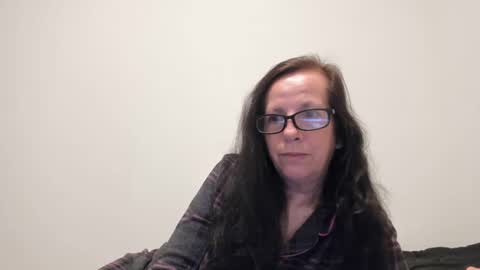 Snapshot of submissivepeachgoddess chatting on 04/21/26, 03:24 Submissie Peach Goddess online show from 04/21/26, 03:24