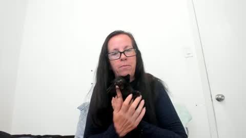 Snapshot of submissivepeachgoddess chatting on 06/15/26, 02:19 Submissie Peach Goddess online show from 06/15/26, 02:19