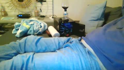 Snapshot of submissivguy chatting on 01/07/25, 06:35 submissivguy online show from 01/07/25, 06:35