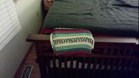 Submitted4u online show from 12/11/24, 05:10