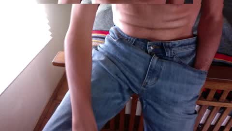 Submitted4u online show from 11/24/25, 07:35