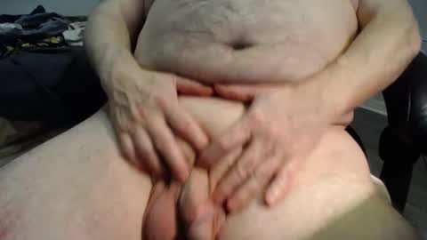 Snapshot of subswichuser00060960 chatting on 12/31/24, 01:41 subswitchuser online show from 12/31/24, 01:41