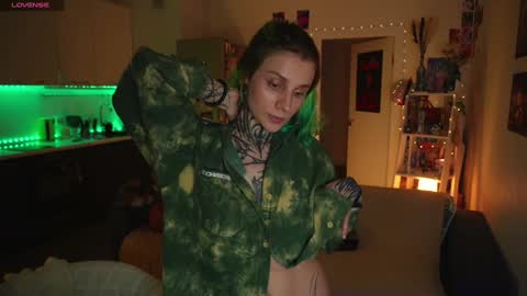 Snapshot of succubus_66 chatting on 12/20/24, 03:00 succubus_66 online show from 12/20/24, 03:00