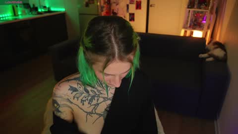 Snapshot of succubus_66 chatting on 12/22/24, 02:16 succubus_66 online show from 12/22/24, 02:16