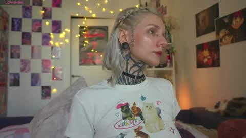 Snapshot of succubus_66 chatting on 01/19/25, 09:01 succubus_66 online show from 01/19/25, 09:01