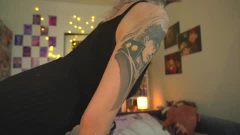 Snapshot of succubus_66 chatting on 02/12/25, 08:38 succubus_66 online show from 02/12/25, 08:38