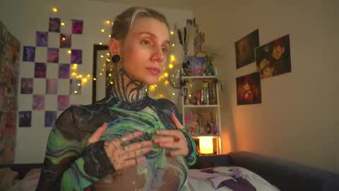 Snapshot of succubus_66 chatting on 03/01/25, 12:23 succubus_66 online show from 03/01/25, 12:23