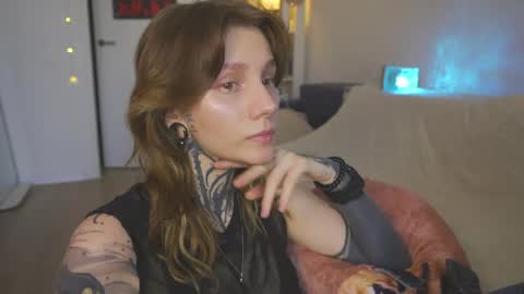 succubus_66 online show from 04/03/26, 09:40