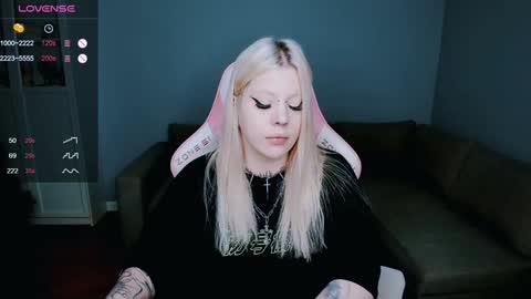 succubus_leslie online show from 12/24/24, 12:22