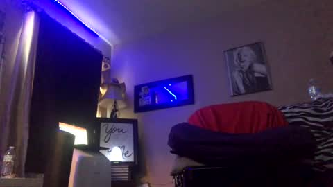 Snapshot of sucknevachew8969xxx chatting on 01/16/25, 09:30 Kayysnc online show from 01/16/25, 09:30