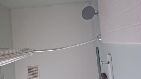 Snapshot of suckurclit40 chatting on 11/10/25, 01:10 suckurclit40 online show from 11/10/25, 01:10