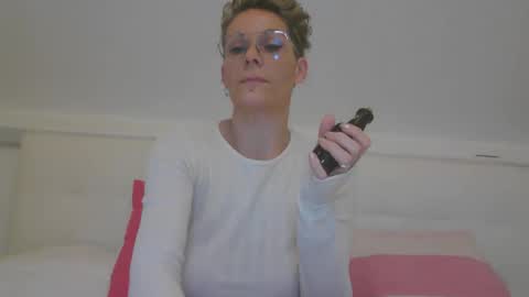 sucrette5629 online show from 02/23/26, 09:39