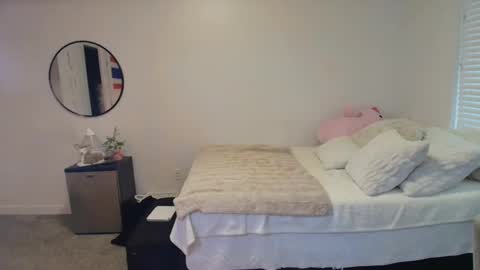 suerrab3304 online show from 11/11/25, 11:49