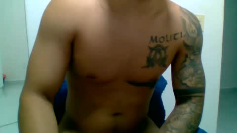 Snapshot of suetsemsay chatting on 11/05/25, 02:11 suetsemsay online show from 11/05/25, 02:11