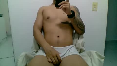 Snapshot of suetsemsay chatting on 12/05/25, 03:04 suetsemsay online show from 12/05/25, 03:04