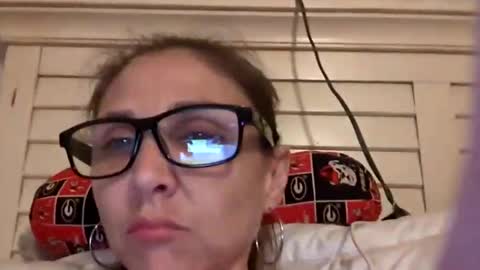 Snapshot of suga2023 chatting on 10/04/25, 05:38 suga2023 online show from 10/04/25, 05:38