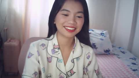 Rosiee online show from 04/01/26, 12:00