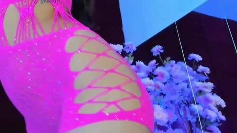 Snapshot of sugar_maple chatting on 10/13/25, 05:57 Sugar online show from 10/13/25, 05:57