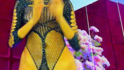 Snapshot of sugar_maple chatting on 10/22/25, 06:40 Sugar online show from 10/22/25, 06:40