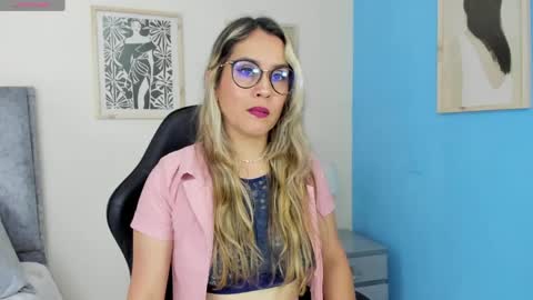 sugar_milff online show from 05/25/26, 01:06