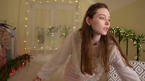 Snapshot of sugar_peasy chatting on 01/10/25, 05:13 Rikki online show from 01/10/25, 05:13