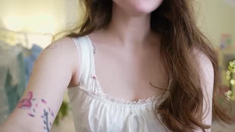 Snapshot of sugar_peasy chatting on 01/17/25, 08:33 Rikki online show from 01/17/25, 08:33