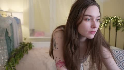 Snapshot of sugar_peasy chatting on 01/20/25, 07:46 Rikki online show from 01/20/25, 07:46