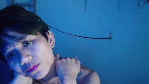 Snapshot of sugarantidote13 chatting on 11/30/25, 05:17 sugarantidote13 online show from 11/30/25, 05:17