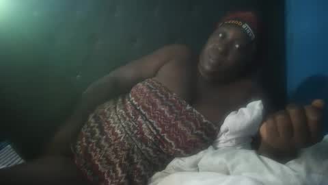 Snapshot of sugarlove3 chatting on 09/25/25, 02:43 sugarlove3 online show from 09/25/25, 02:43