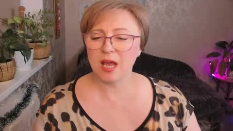 Vivien online show from 01/07/26, 09:12