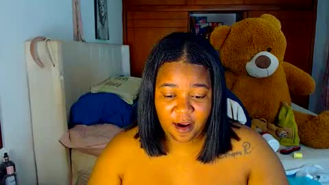 Snapshot of suggarbaby1 chatting on 09/23/25, 05:43 Cami Back in 2 hours online show from 09/23/25, 05:43