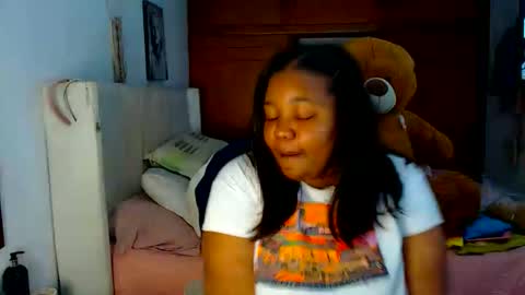 Snapshot of suggarbaby1 chatting on 02/19/26, 04:19 Cami Back in 2 hours online show from 02/19/26, 04:19