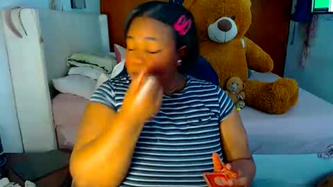 Snapshot of suggarbaby1 chatting on 02/26/26, 06:34 Cami Back in 2 hours online show from 02/26/26, 06:34