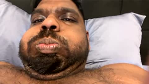 Let me be your knight that saves you online show from 04/18/26, 04:11