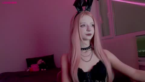 Snapshot of suicide_yuno chatting on 01/09/26, 08:54 Yunoo online show from 01/09/26, 08:54