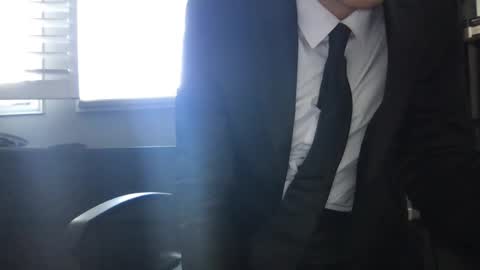 Snapshot of suitfetishez chatting on 04/08/26, 08:31 suitfetishez online show from 04/08/26, 08:31
