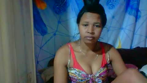 Snapshot of sukietalore chatting on 05/21/26, 02:07 SukieTalore online show from 05/21/26, 02:07
