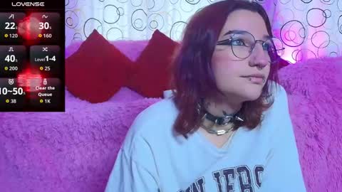 Snapshot of sukifuyu__ chatting on 12/01/25, 09:20 online show from 12/01/25, 09:20