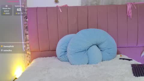 Snapshot of sukilove18 chatting on 11/09/25, 01:48 sukilove18 online show from 11/09/25, 01:48