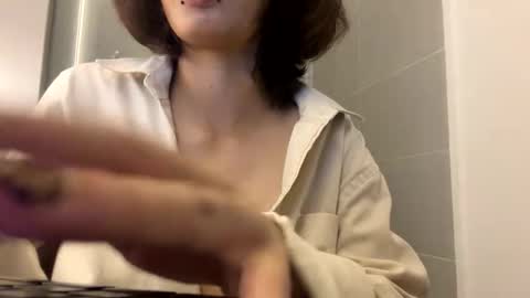 Snapshot of sukulaurens chatting on 09/25/25, 04:00 Suku Ren online show from 09/25/25, 04:00