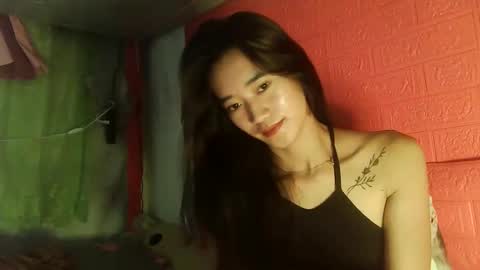 Snapshot of sultrygirl69 chatting on 12/19/25, 07:37 ANNA online show from 12/19/25, 07:37