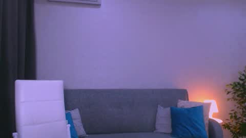 Christina online show from 11/28/25, 02:20